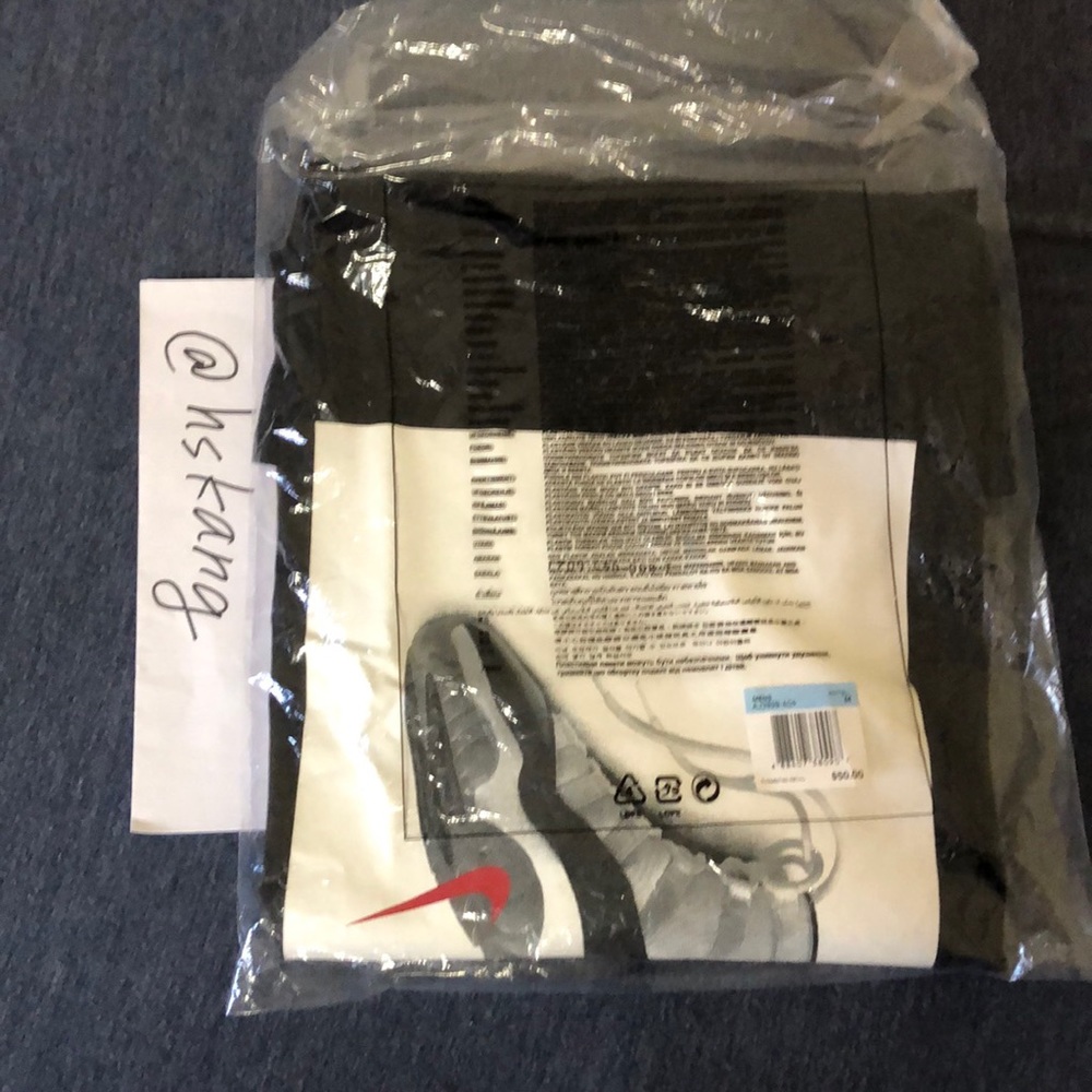 Air Jordan XI high concord commercial Tee black M